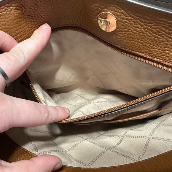 Michael Kors Satchel - Picture 4 of 8